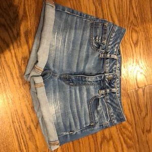 American Eagle Super stretch shorts